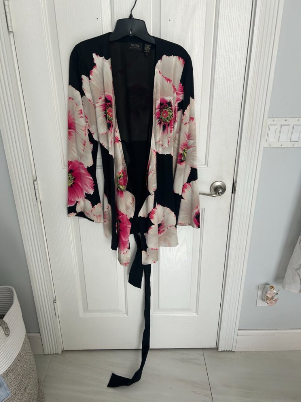 Dana Buchman Pink & Black Silky Floral Jacket - Picture 4 of 5